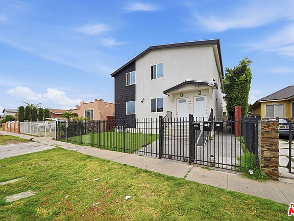 3rd image of 851 E 76th Pl