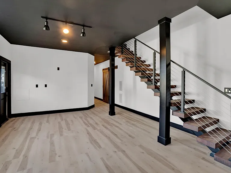 228 Pursley St — Photo 11