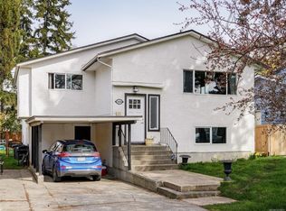 1604 San Juan Ave, Saanich, BC V8N 2L6