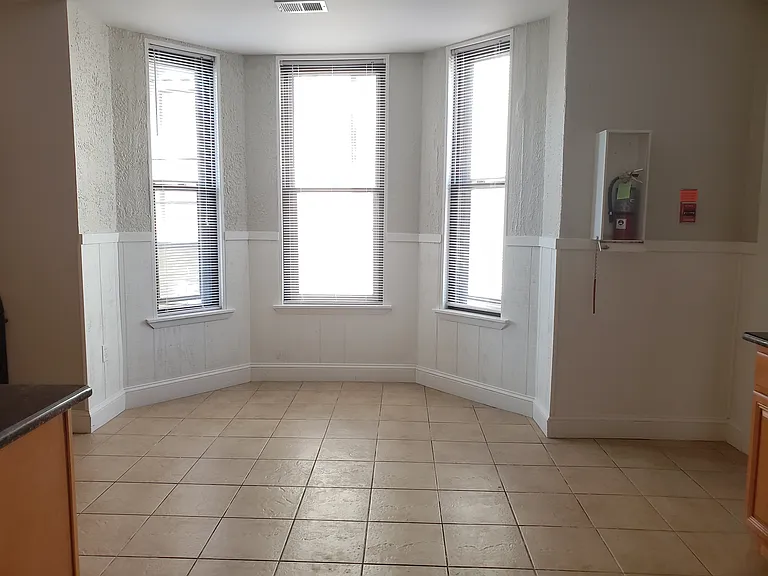 213 S 41st St #C — Photo 15