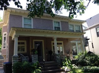 1813 Irving Ave S, Minneapolis, MN 55403