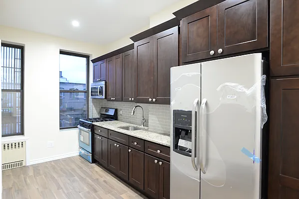 Rented by Residents Team | media 30