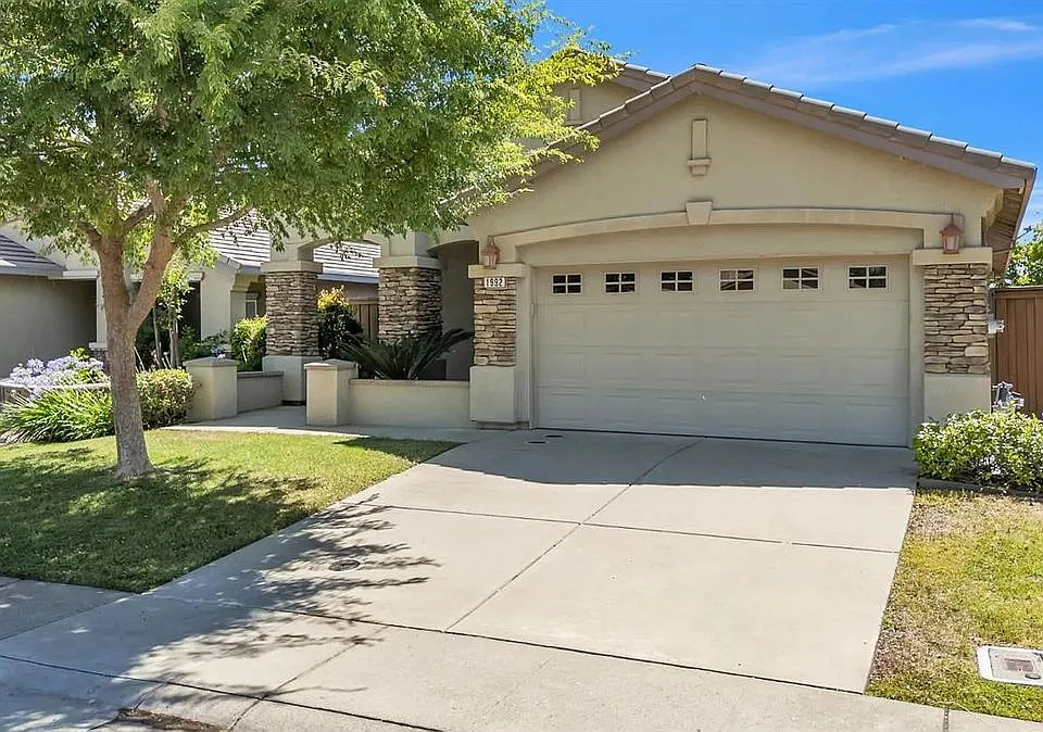 1992 Horseshoe Glen Cir