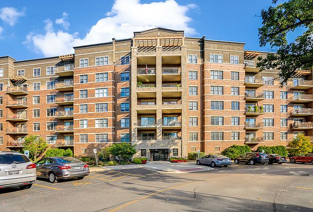 1st image of 125 Lakeview Dr Unit 614