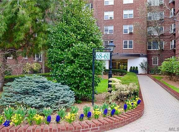 2nd image of 6861 Yellowstone Blvd APT 402