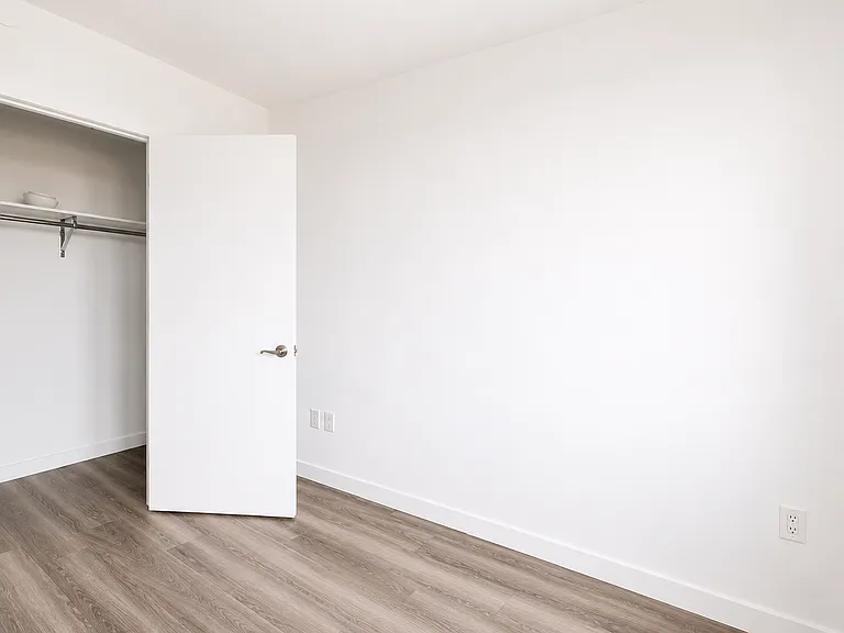 1524 Sheepshead Bay Rd #17B — Photo 9