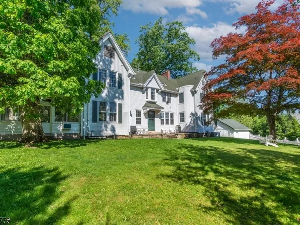 29 Stevens St, Bernardsville Boro, NJ 07924