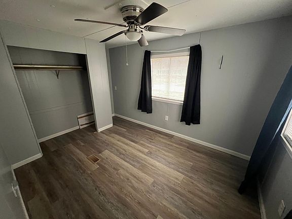 3rd image of 290 Carlson Dr