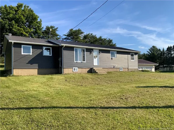 4 Lamoreaux Rd, Wicklow, NB E7L 2Y1
