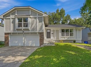 14017 Winchester Ct, Grandview, MO 64030