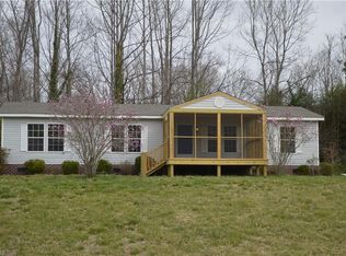 104 Harmony Trl, Mount Airy, NC 27030