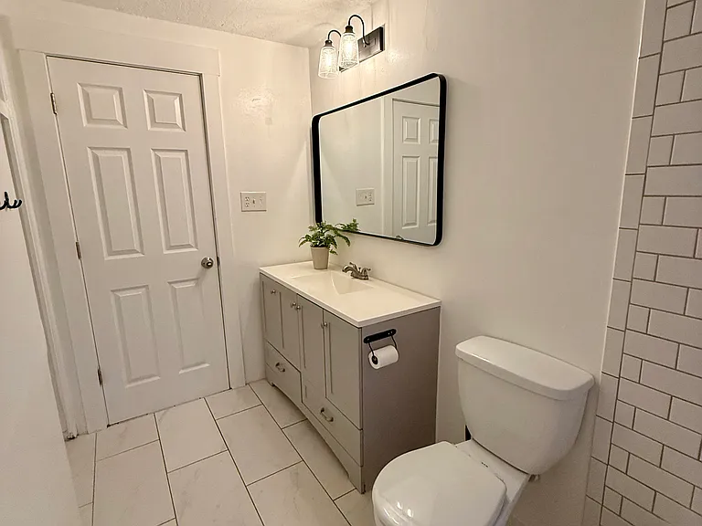 19 W Valley Dr — Photo 13