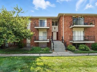 8215 Santa Fe Dr APT 8, Overland Park, KS 66204