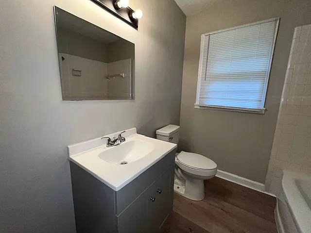 802 Green St — Photo 10
