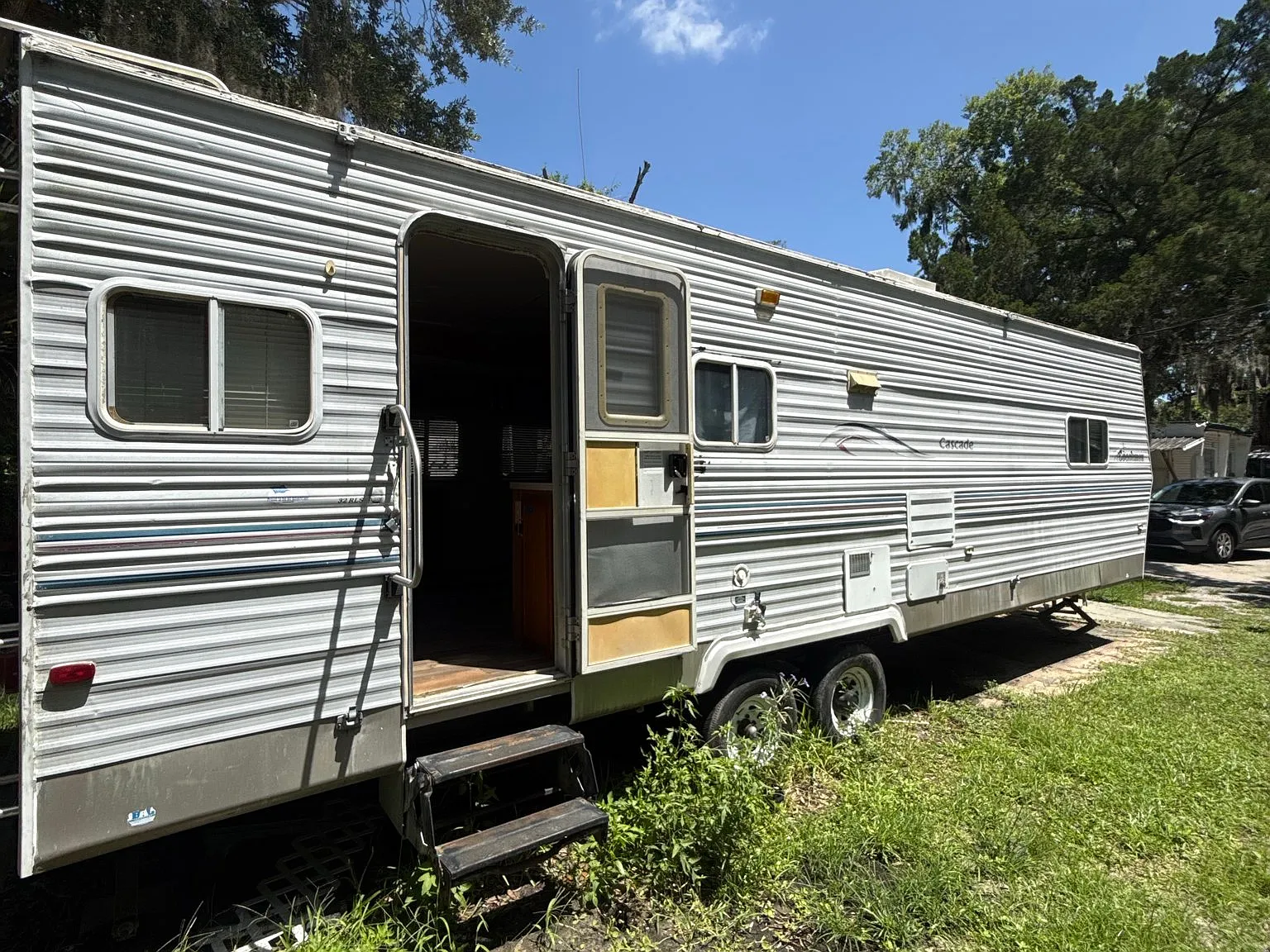 Spacious Rv Available Now - Daytona Beach, Fl — Photo 3