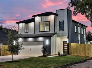 2018 Houston St, Grand Prairie, TX 75050