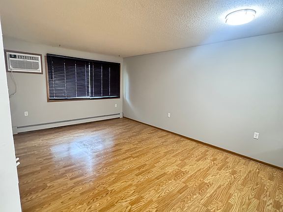 3rd image of 800 6th Ave APT 9