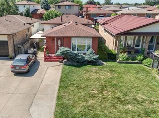 265 Bonaventure Dr, Hamilton, ON L9C7B2