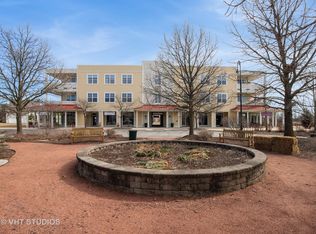 970 Harris Rd UNIT 32, Grayslake, IL 60030