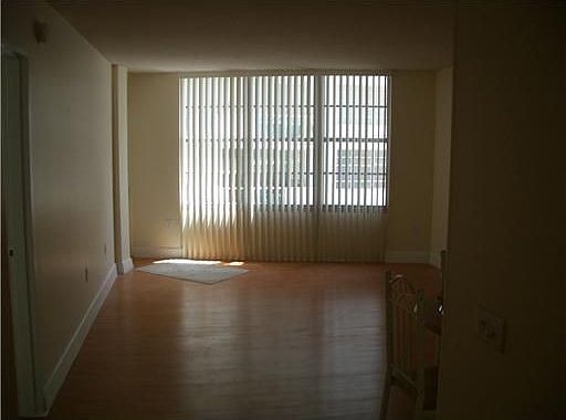 5th image of 1228 West Ave APT 1012