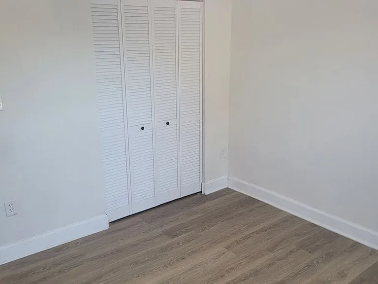 1236 Dovehill Dr — Photo 12