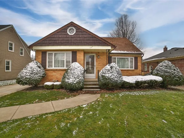 309 Bernhardt Dr, Amherst, NY 14226