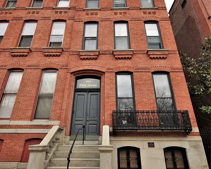 1619 Park Ave — Photo 1