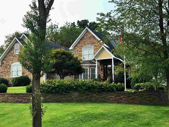 2nd image of 1389 Kentshire Dr
