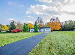 122 Beeson Rd, Niles, MI 49120