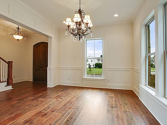 3rd image of 6506 Milne Blvd