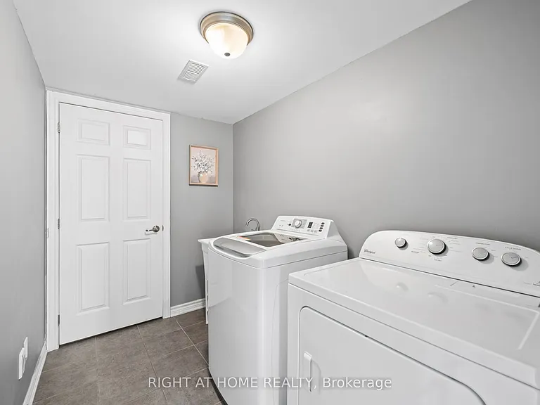 403 Gerardia Ln — Photo 5