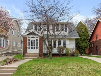 1900 E Marion St, Shorewood, WI, 53211