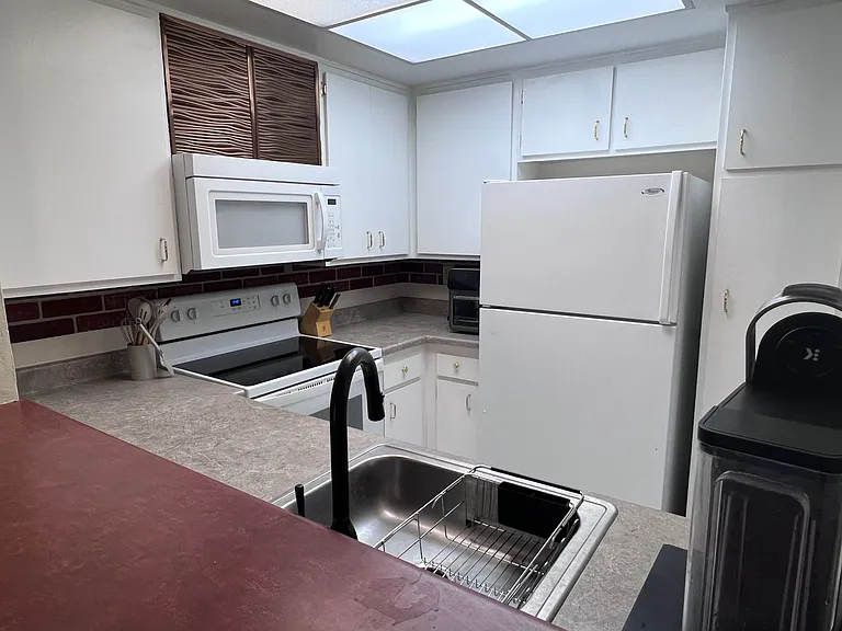 2358 Cardiff Ln #A — Photo 5