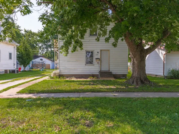 618 W Sherman Ave, Pontiac, IL 61764
