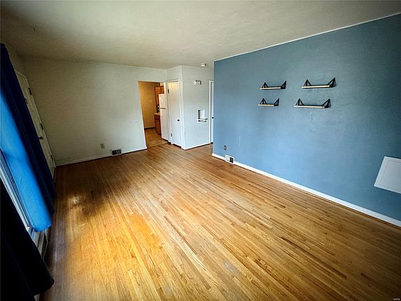 2nd image of 1502 New Madrid St