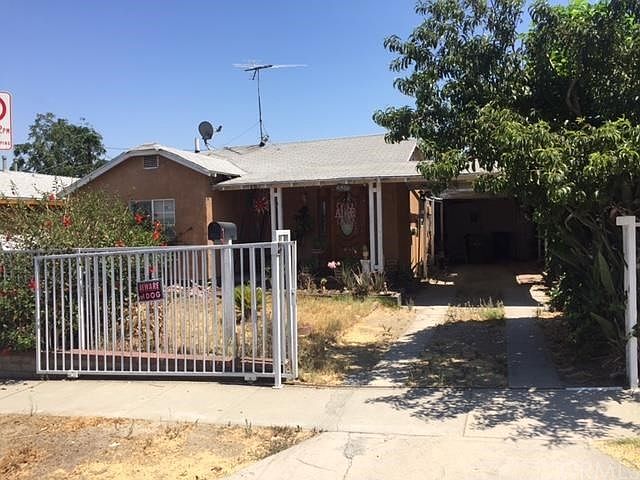 2nd image of 2406 Dallas St