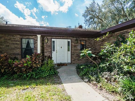 4th image of 776 Saxon Blvd