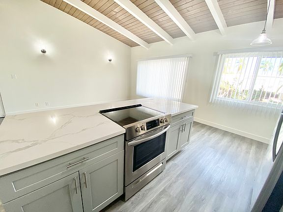 3rd image of 6124 Alcott St #4A