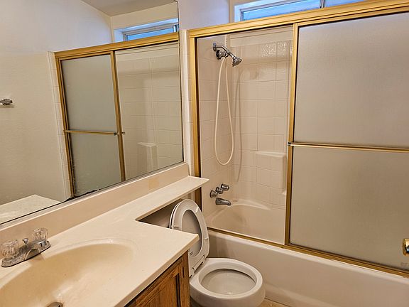 5th image of 2448 21st St