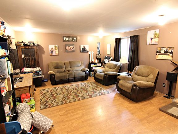 4th image of 745 Jamal Ln