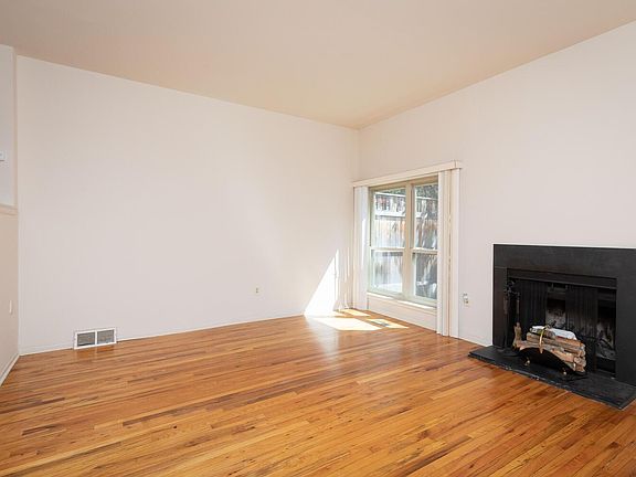 5th image of 215 N 23rd St