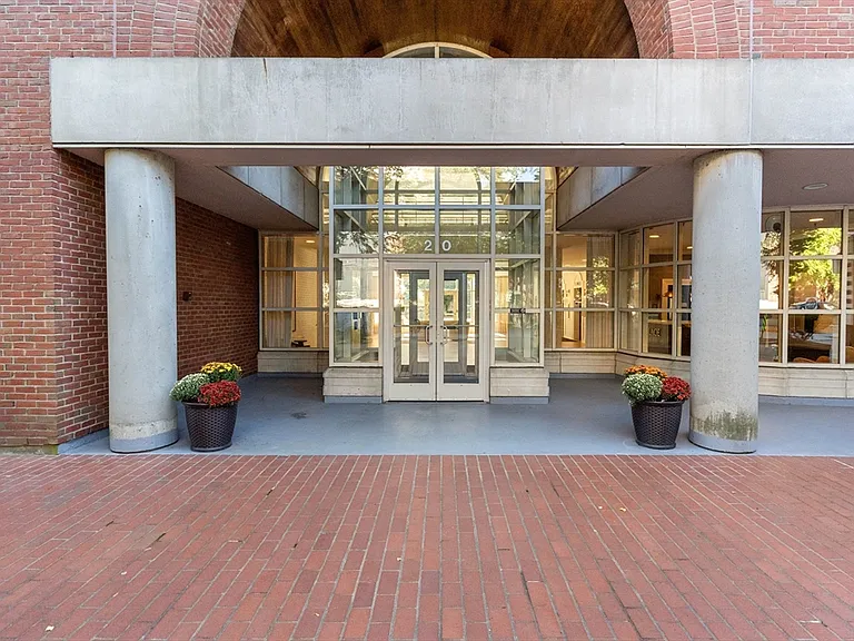 20 Webster St #311 — Photo 3