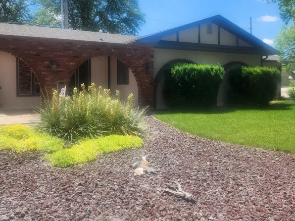 2320 W A St, North Platte, NE 69101