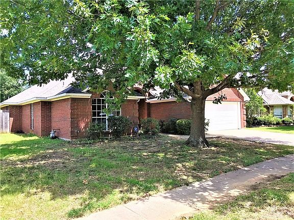 2nd image of 6104 Cliffbrook Dr