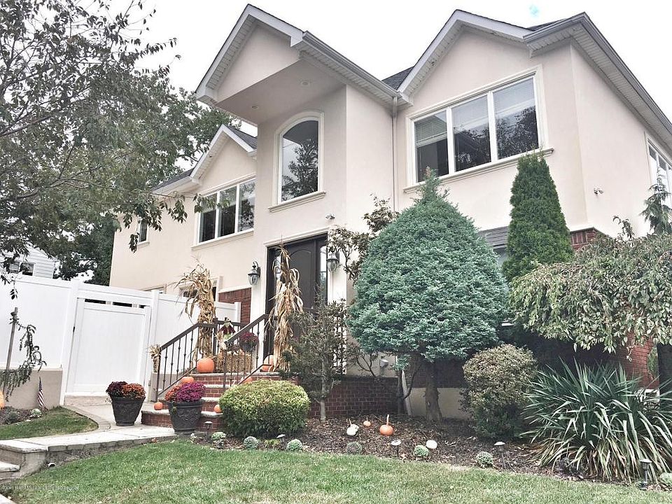 1st image of 115 Osborn Ave