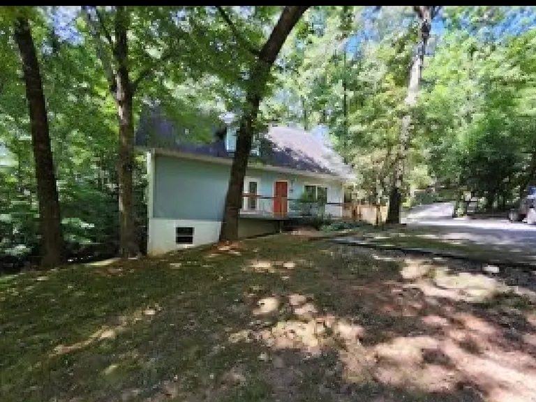 128 Chantelle Ln — Photo 2