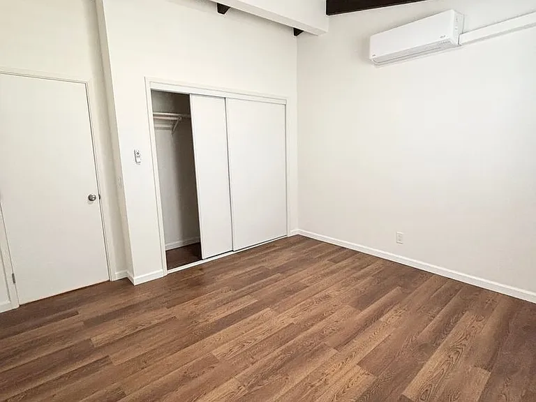 1636 W Pine Ave — Photo 8