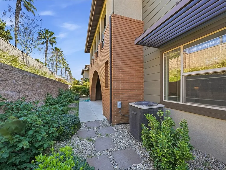 12422 Benton Dr #2 — Photo 31