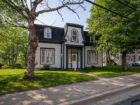 2nd image of 93 Forest Road