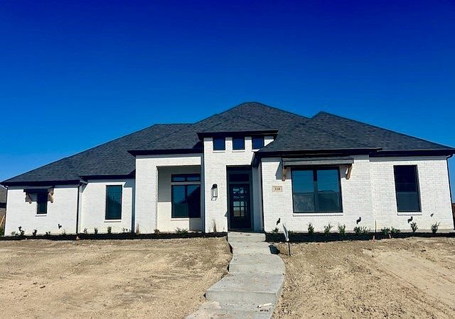1st image of 310 Broadmoor Dr